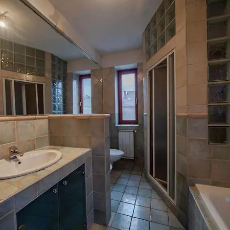 Relax House